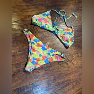 No brand women’s size XL floral bikini
